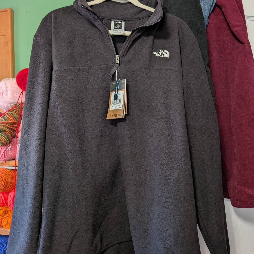 The North Face Men's Black Quarter-Zip Jacket